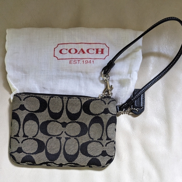 Coach leather trim signature wristlet - Picture 2 of 2
